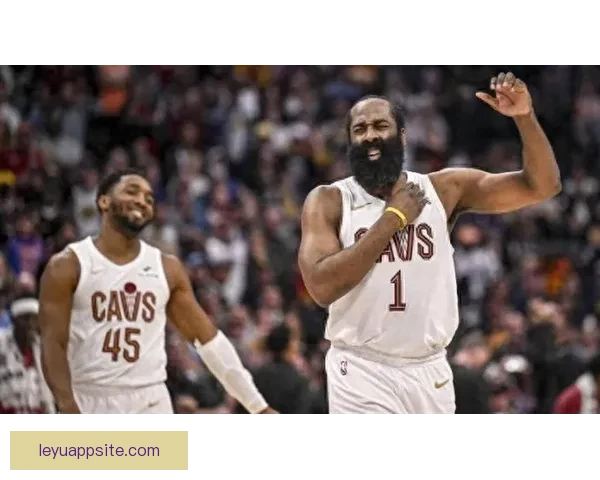 哈登点评骑士比赛表现：球权处理不够专注需要更职业