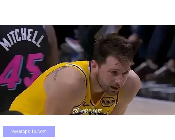 阿德巴约谈东契奇狂砍60分感受无解模式想突破80分难度