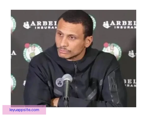 马祖拉直言最佳教练奖毫无意义强调成功源于球员与幕后团队共同努力