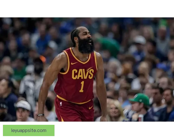 哈登谈客场防守策略 逐步调整状态寻求球队胜利